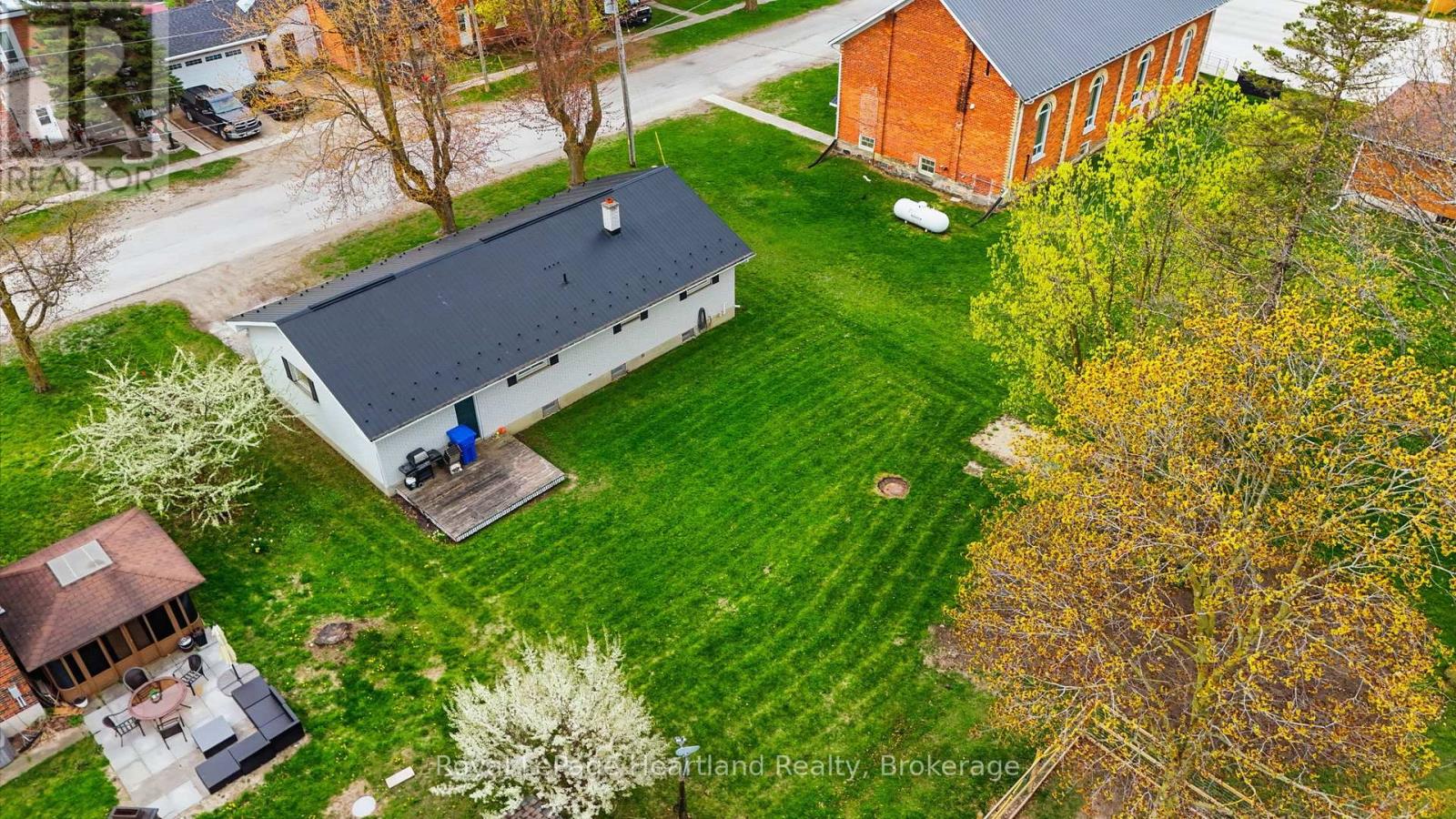 2055 John Street, Howick, Ontario  N0G 1X0 - Photo 4 - X13109202