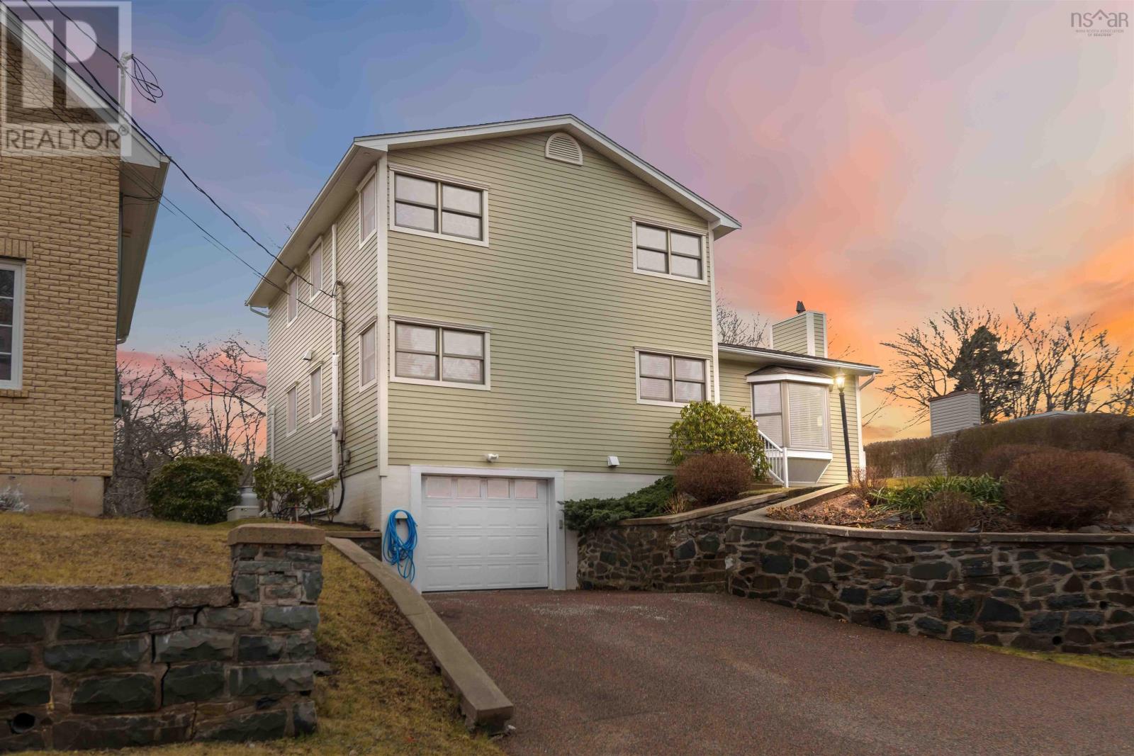 42 Lodge Drive, Halifax, Nova Scotia  B3M 2G7 - Photo 1 - 202600905