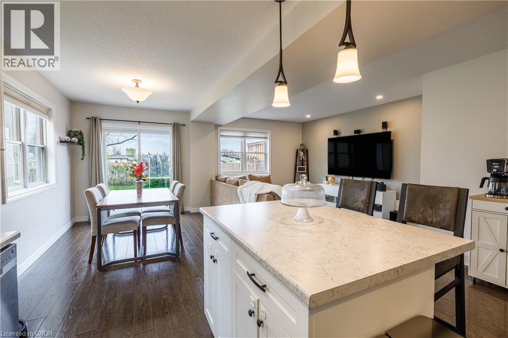 32 Frederick Street, Stratford, Ontario  N5A 3V4 - Photo 12 - 40828911