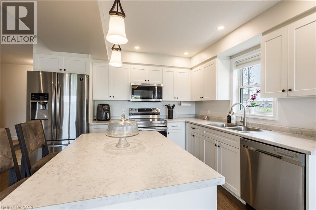 32 Frederick Street, Stratford, Ontario  N5A 3V4 - Photo 13 - 40828911