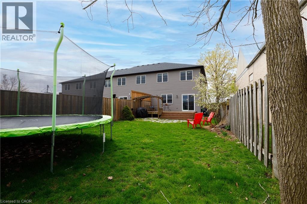 32 Frederick Street, Stratford, Ontario  N5A 3V4 - Photo 28 - 40828911