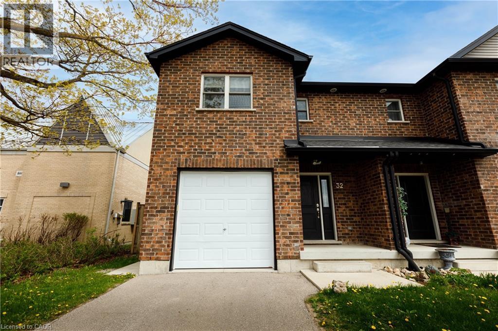 32 Frederick Street, Stratford, Ontario  N5A 3V4 - Photo 3 - 40828911