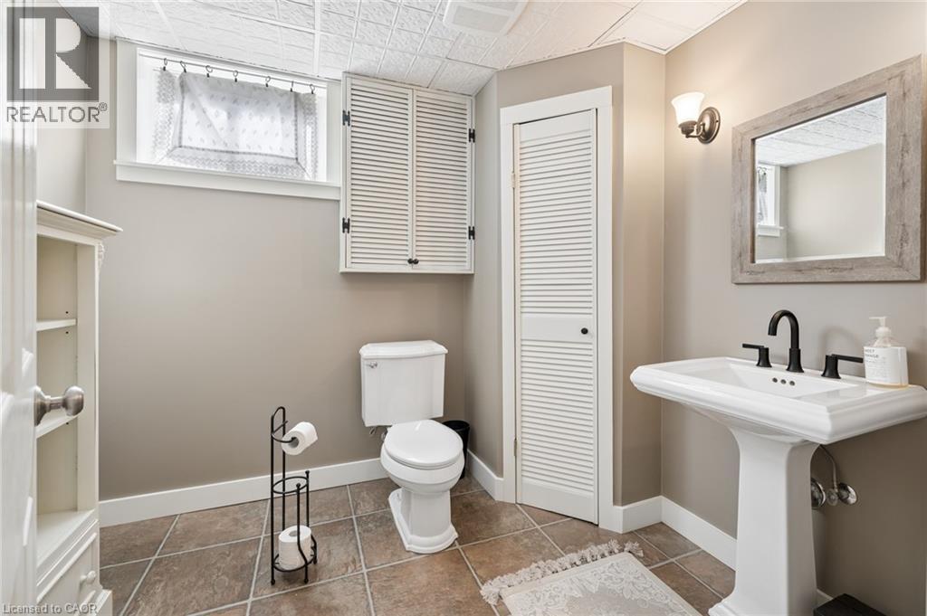 1033 Sunset Drive, St. Clements, Ontario  N0B 2M0 - Photo 33 - 40828852