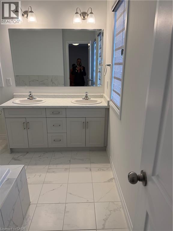 75 Oj Gaffney Drive Unit# Upper Unit 1, Stratford, Ontario  N5A 0K8 - Photo 6 - 40828824