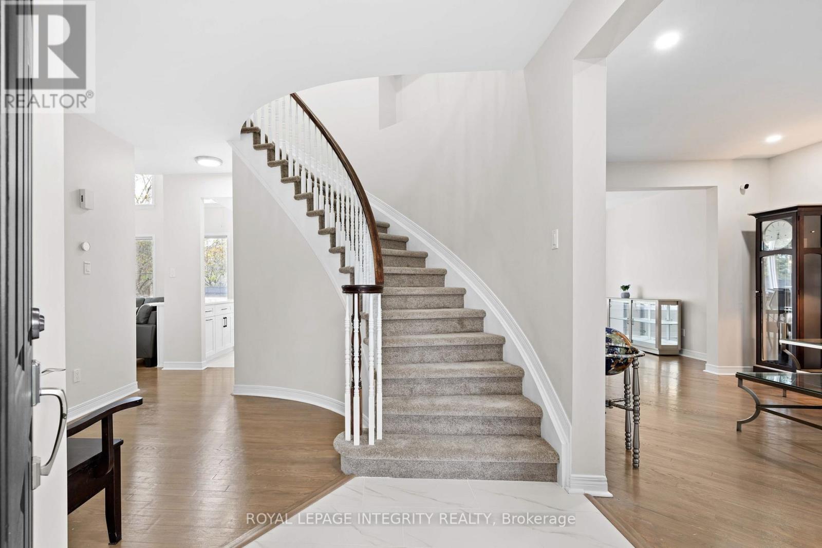 41 Bramblewood Crescent N, Ottawa, Ontario  K2M 2H2 - Photo 4 - X13109166