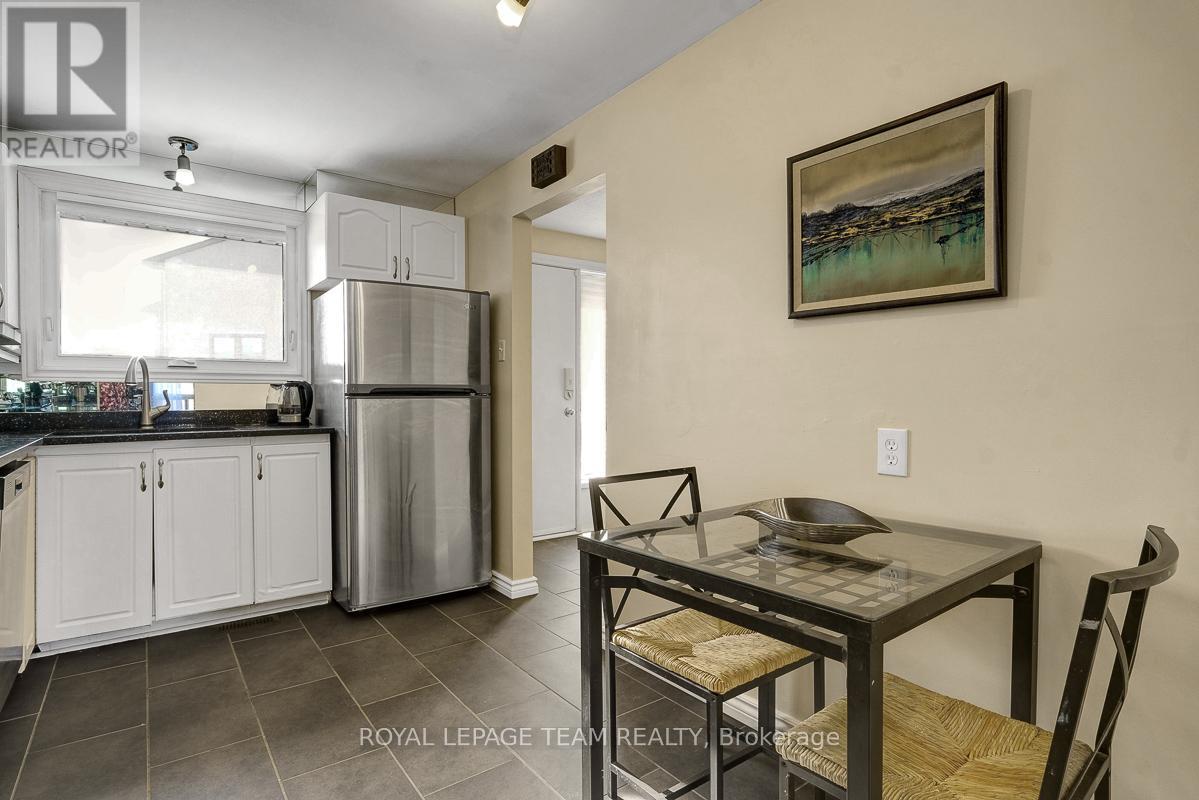 35 - 2027 Stonehenge Crescent, Ottawa, Ontario  K1B 4N7 - Photo 12 - X13109252