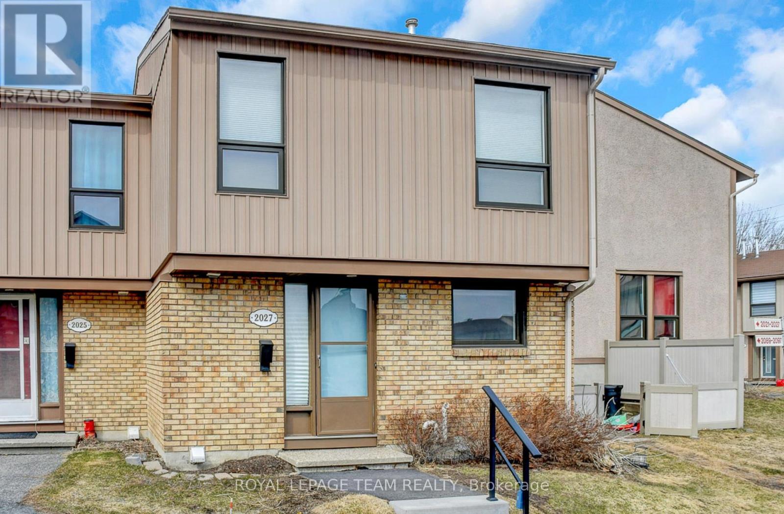 35 - 2027 Stonehenge Crescent, Ottawa, Ontario  K1B 4N7 - Photo 2 - X13109252