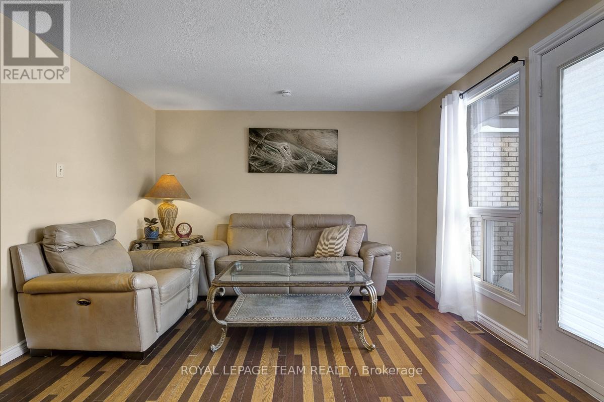 35 - 2027 Stonehenge Crescent, Ottawa, Ontario  K1B 4N7 - Photo 8 - X13109252