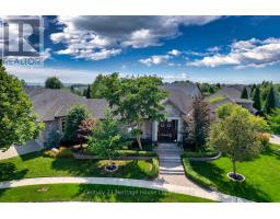 563 LAKEVIEW DRIVE, Woodstock, Ontario