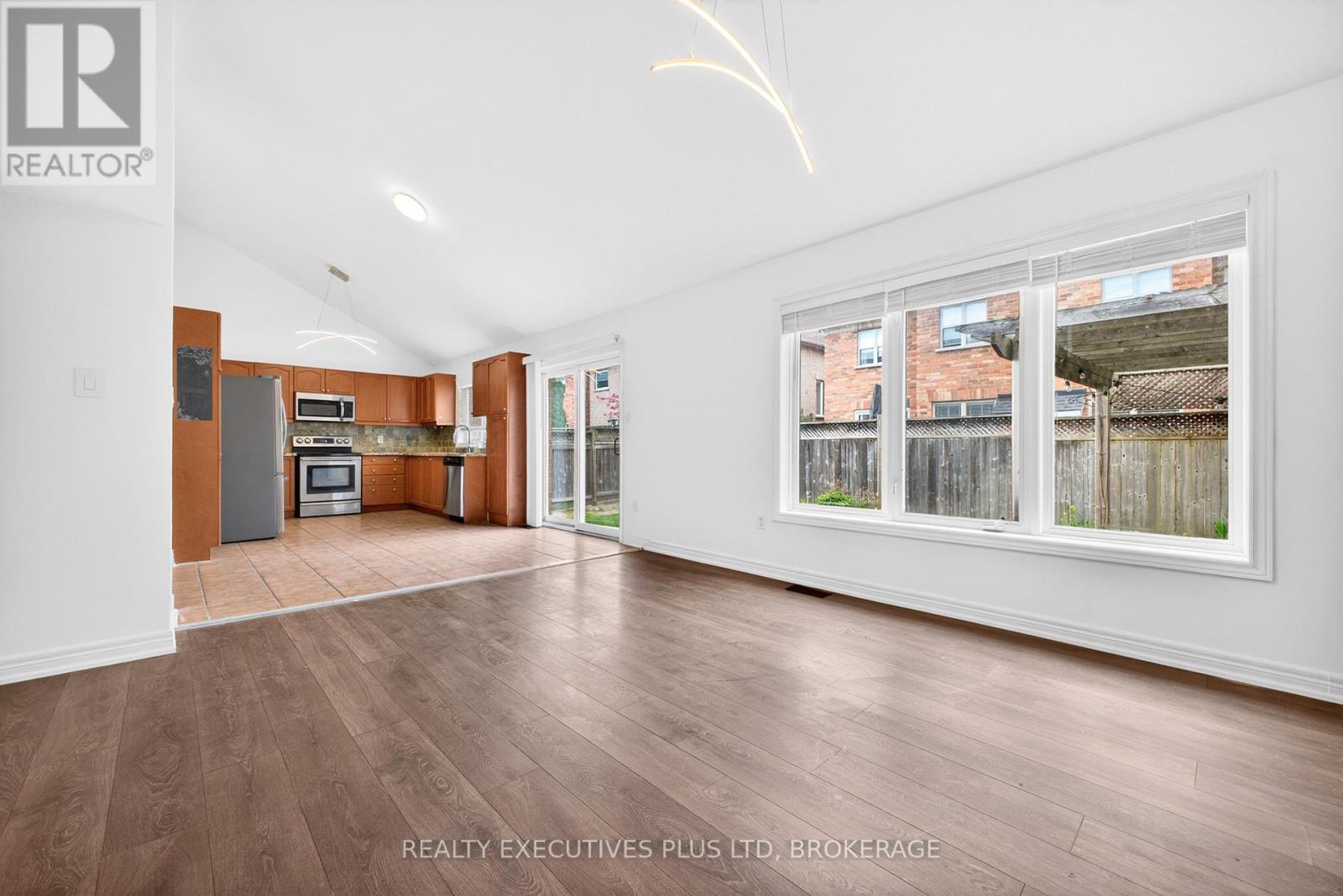 389 Wright Crescent, Niagara-On-The-Lake (Glendale), Ontario  L0S 1J0 - Photo 11 - X13109204