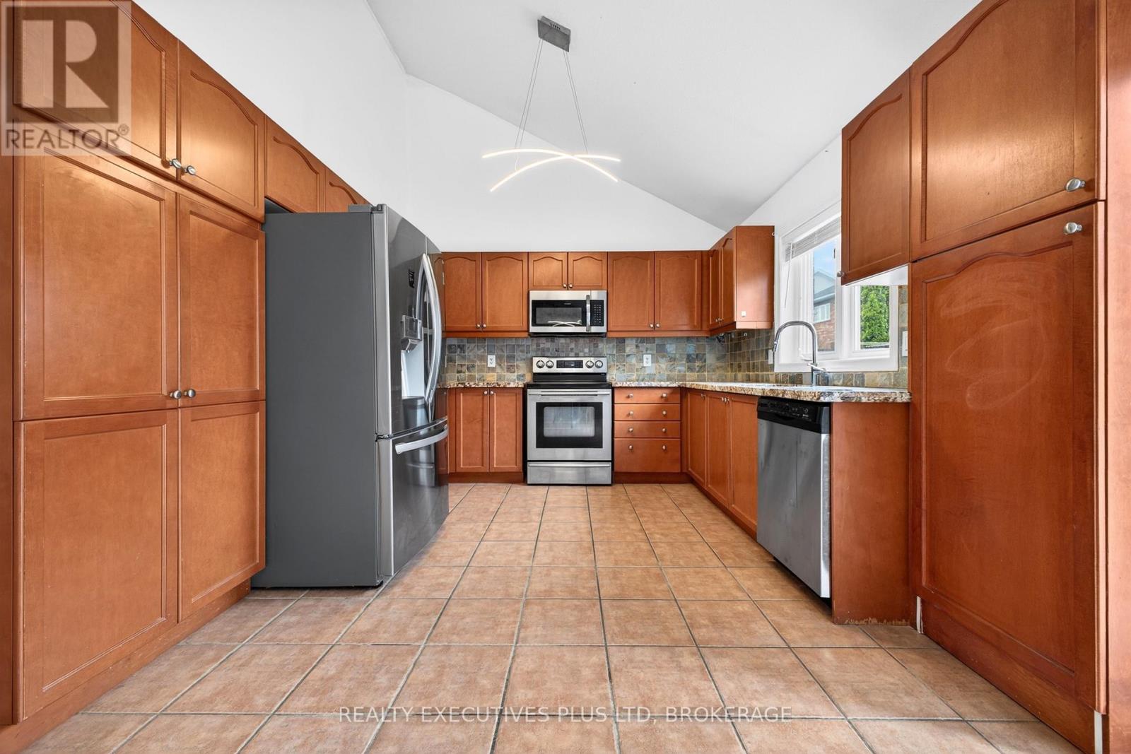 389 Wright Crescent, Niagara-On-The-Lake (Glendale), Ontario  L0S 1J0 - Photo 12 - X13109204