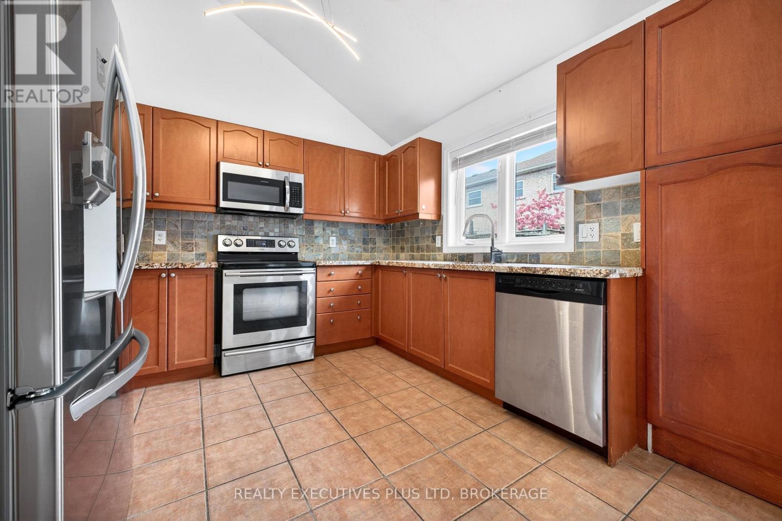 389 Wright Crescent, Niagara-On-The-Lake (Glendale), Ontario  L0S 1J0 - Photo 13 - X13109204