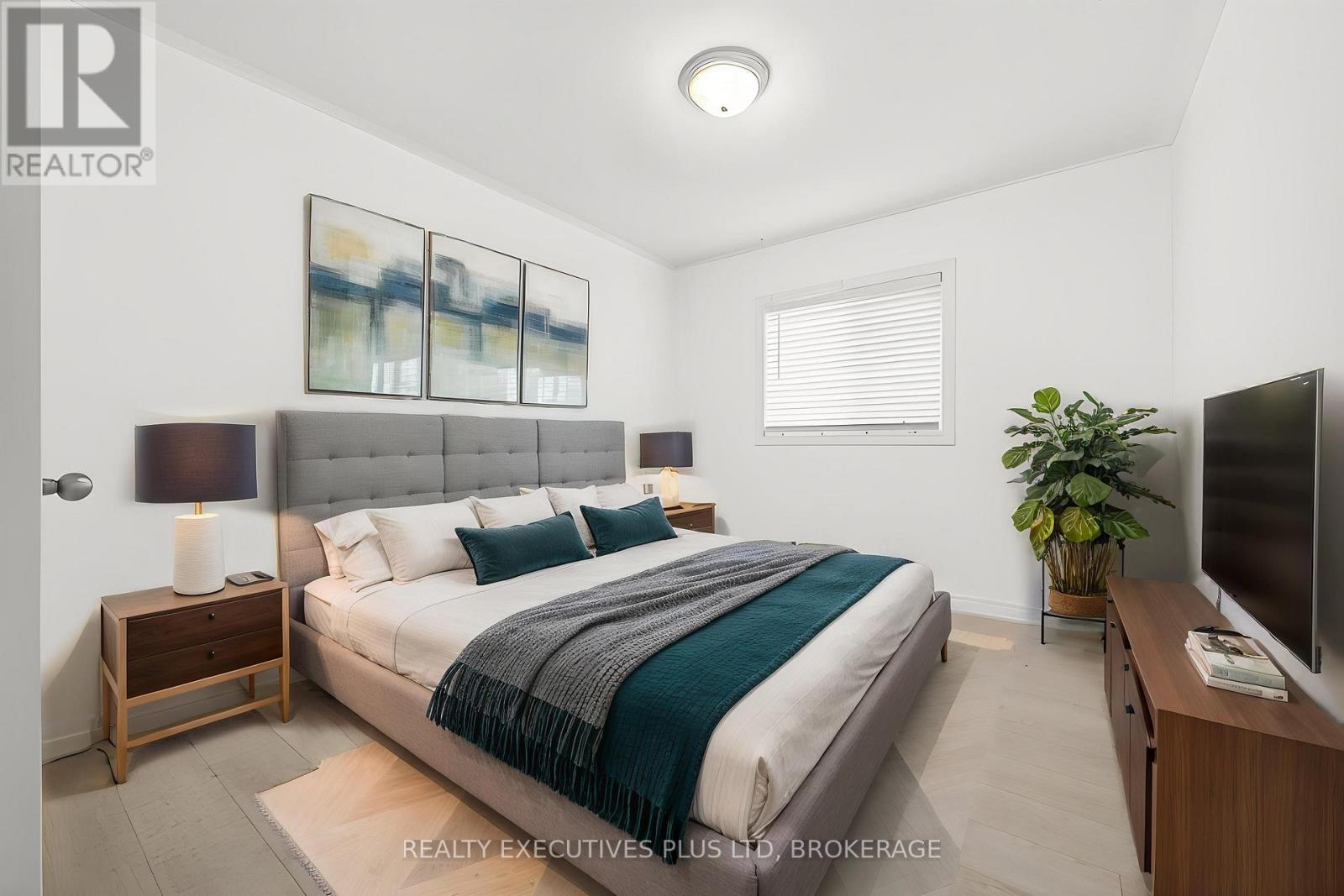 389 Wright Crescent, Niagara-On-The-Lake (Glendale), Ontario  L0S 1J0 - Photo 18 - X13109204