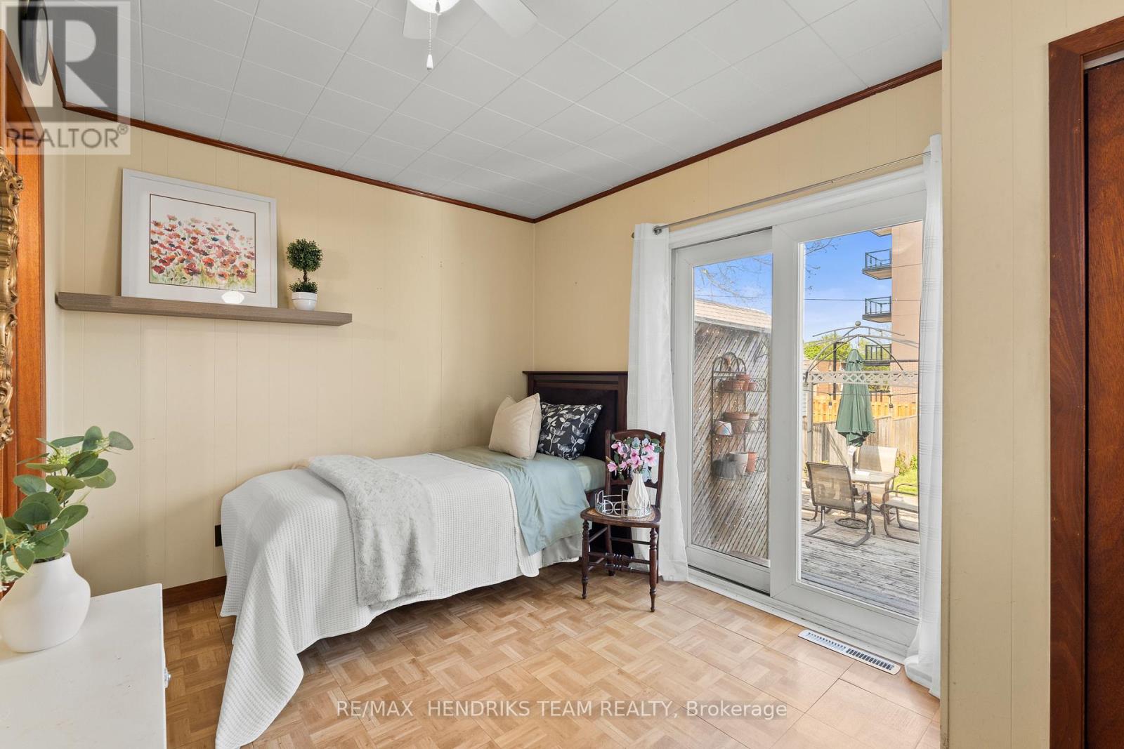 70 Carleton Street N, Thorold, Ontario  L2V 2A7 - Photo 14 - X13109234