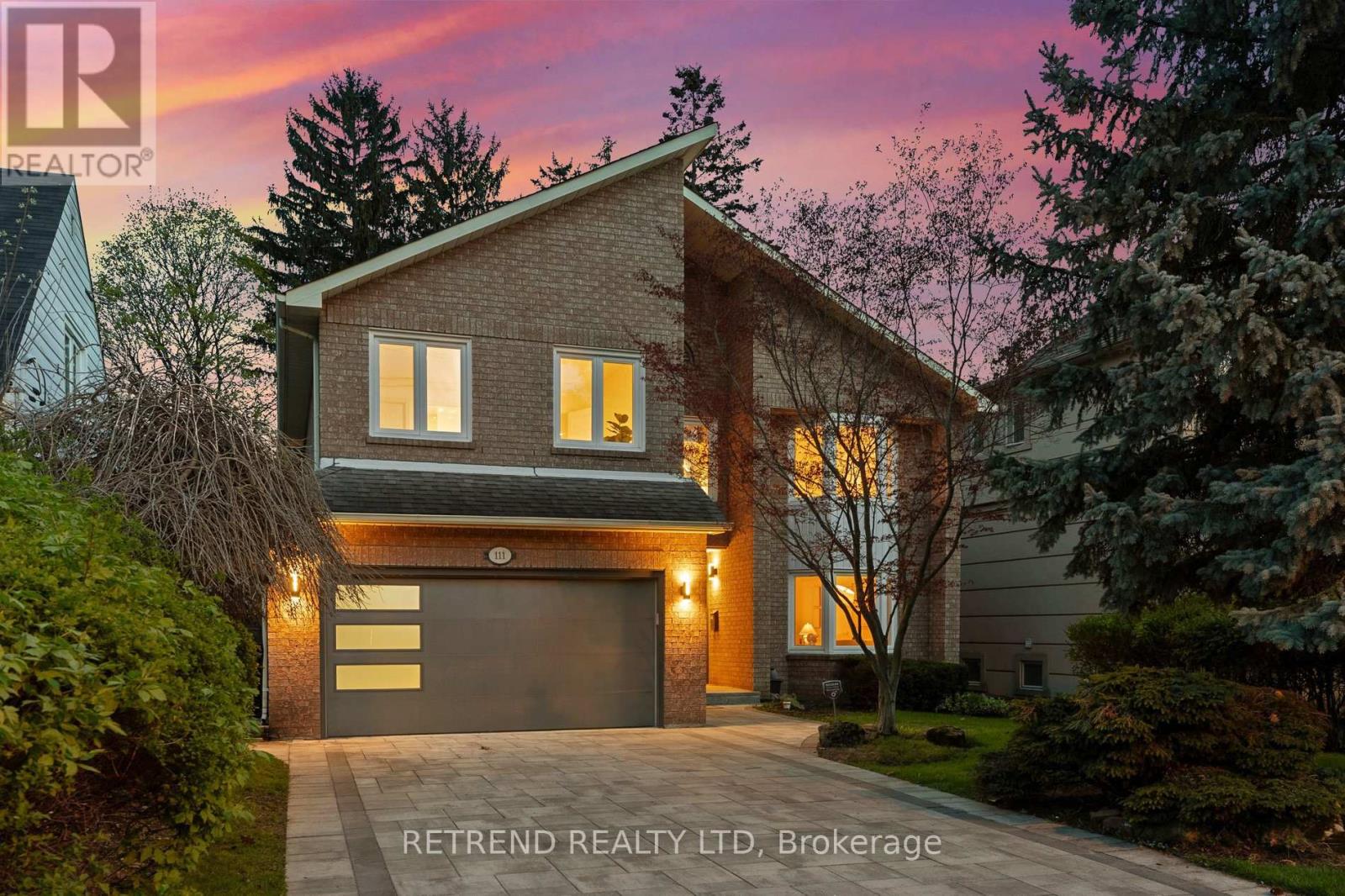 111 HILLCREST AVENUE, Toronto, Ontario
