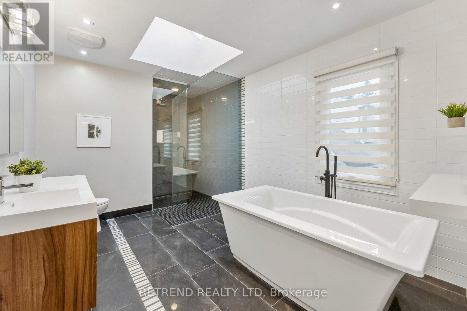 111 Hillcrest Avenue, Toronto, Ontario  M2N 3N8 - Photo 29 - C13109162