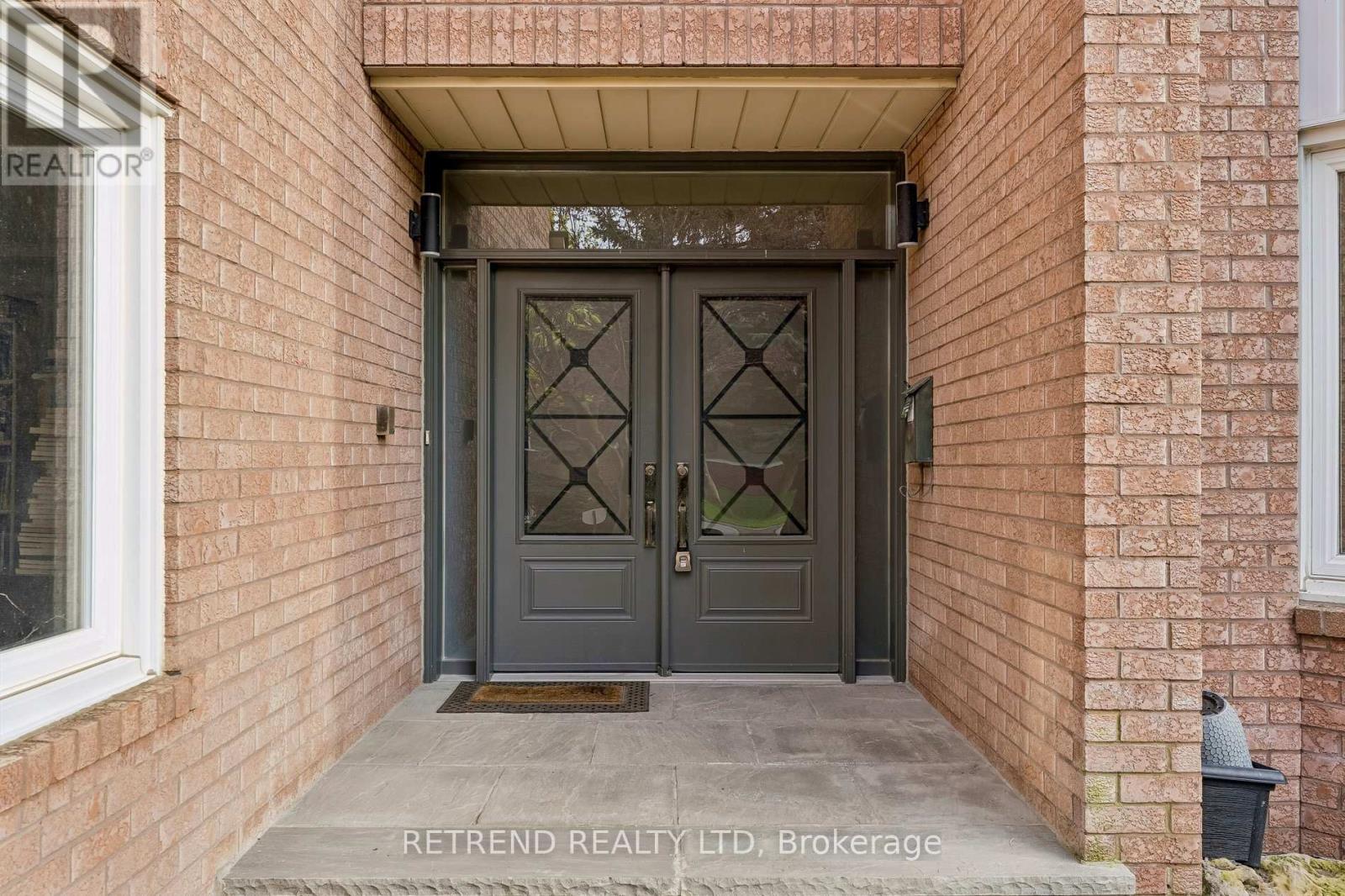 111 Hillcrest Avenue, Toronto, Ontario  M2N 3N8 - Photo 3 - C13109162