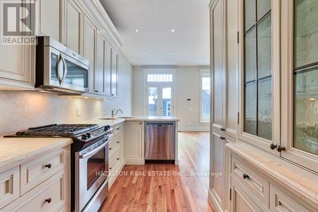 23 Birch Avenue, Toronto, Ontario  M4V 1E1 - Photo 6 - C13109184