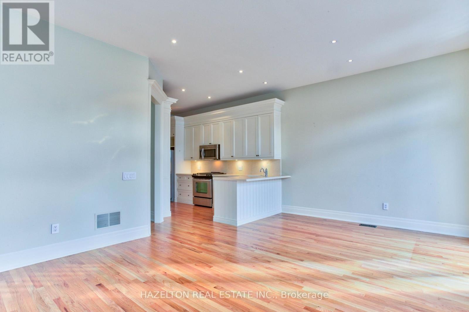 23 Birch Avenue, Toronto, Ontario  M4V 1E1 - Photo 9 - C13109184