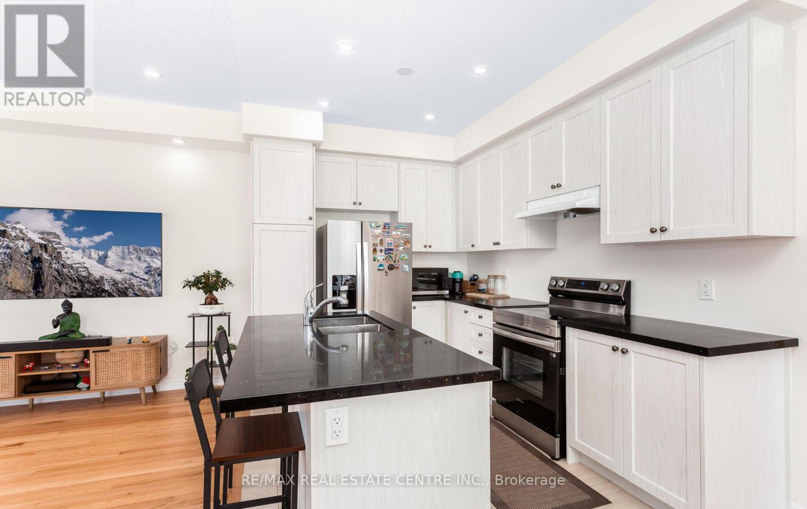 988 Grosbeak Trail, Pickering, Ontario  L1X 0P6 - Photo 20 - E13109180