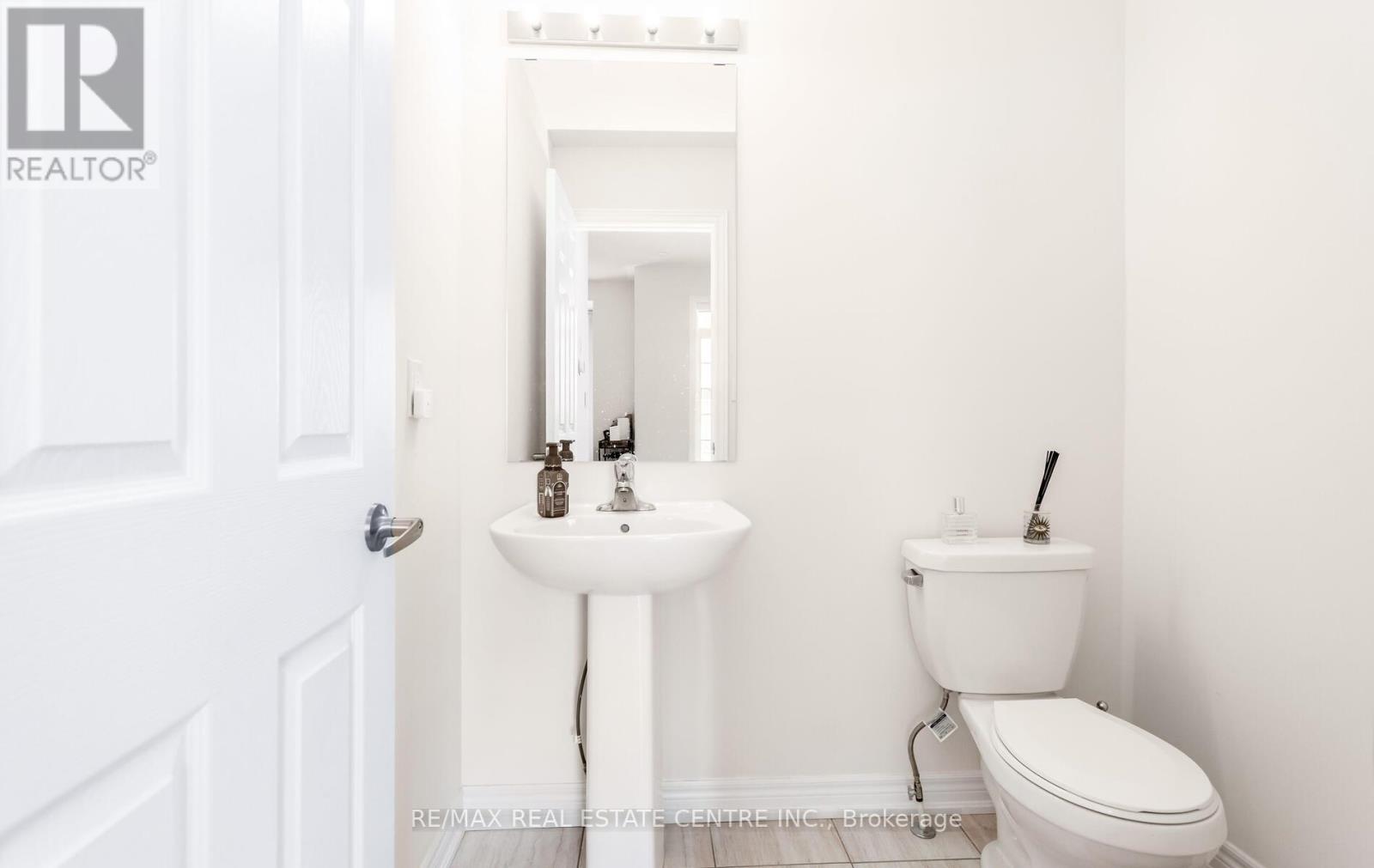988 Grosbeak Trail, Pickering, Ontario  L1X 0P6 - Photo 26 - E13109180