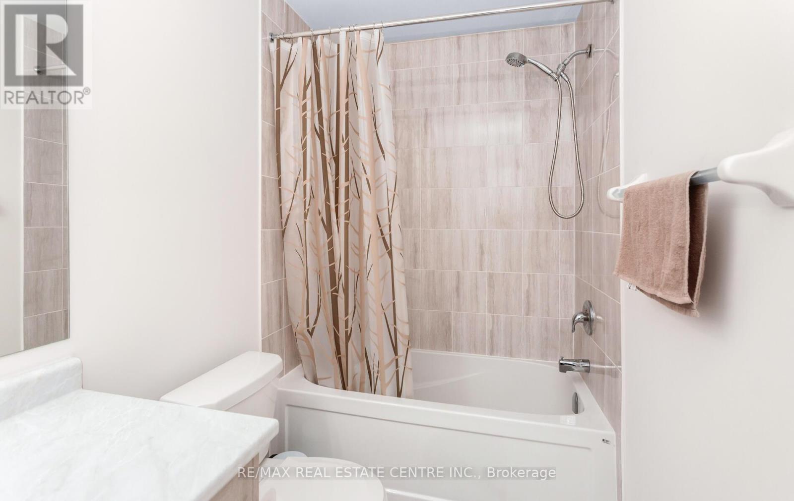 988 Grosbeak Trail, Pickering, Ontario  L1X 0P6 - Photo 32 - E13109180