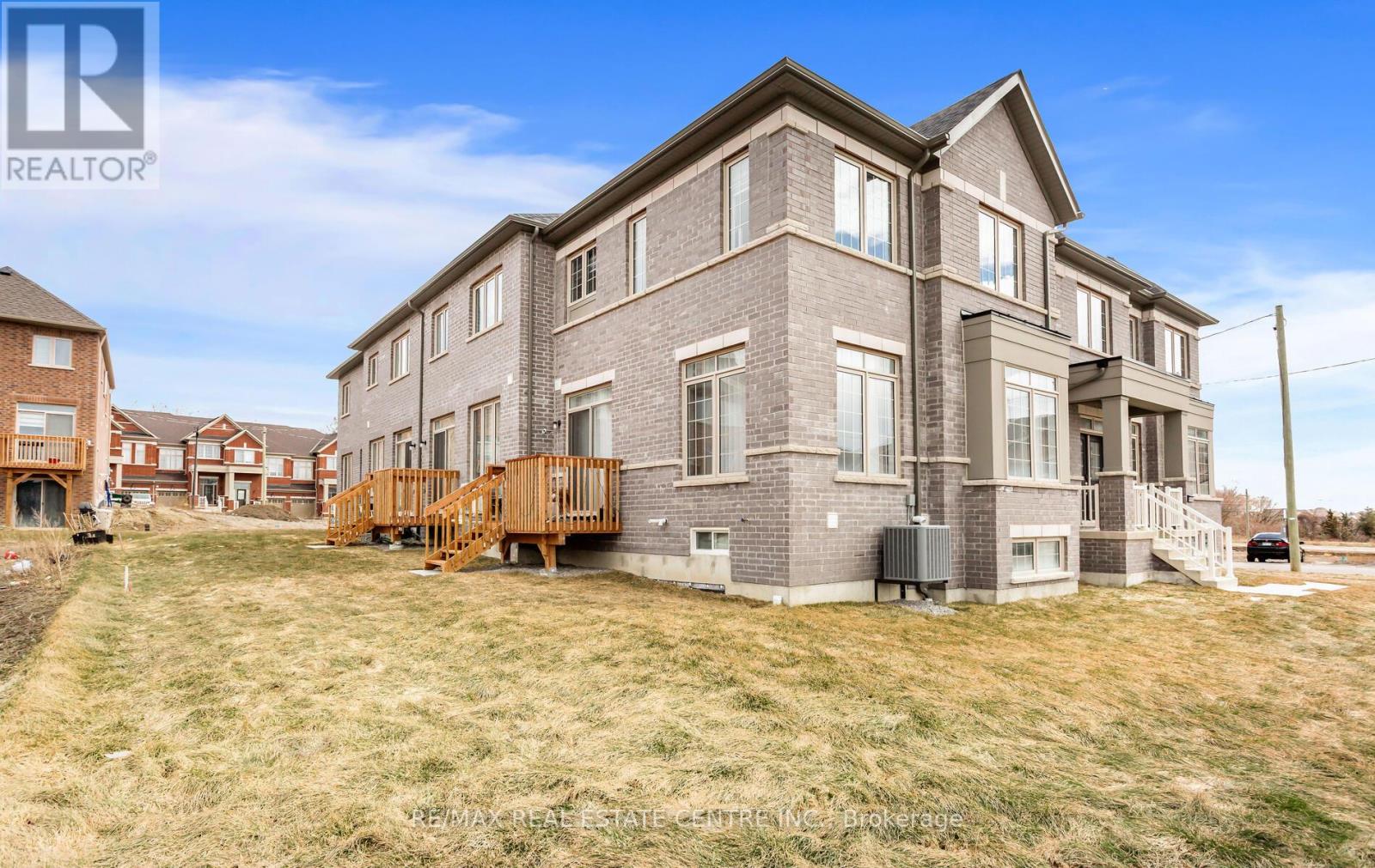988 Grosbeak Trail, Pickering, Ontario  L1X 0P6 - Photo 49 - E13109180