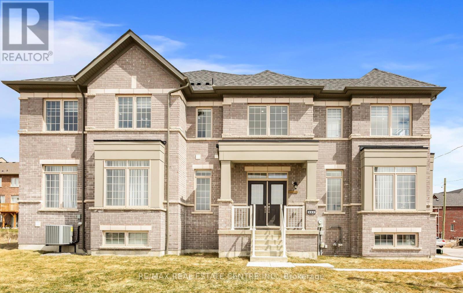 988 Grosbeak Trail, Pickering, Ontario  L1X 0P6 - Photo 7 - E13109180