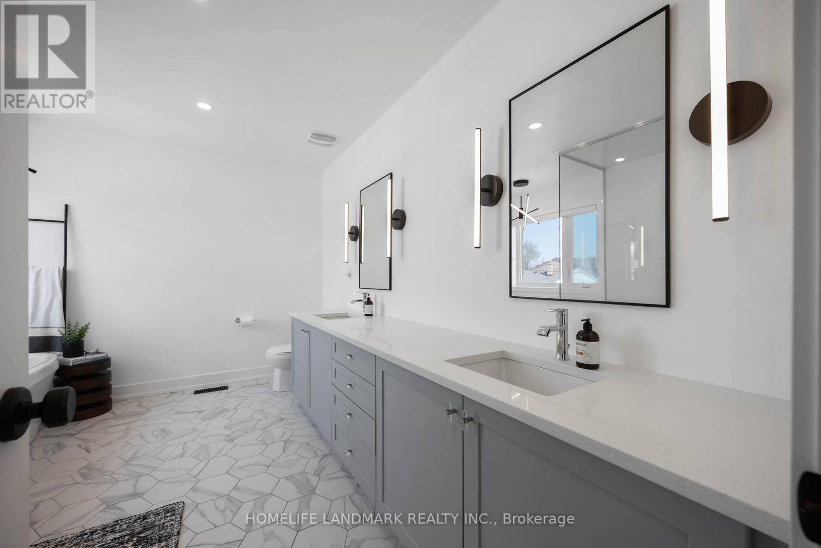 1330 Gull Crossing, Pickering, Ontario  L1W 0B7 - Photo 30 - E13109214