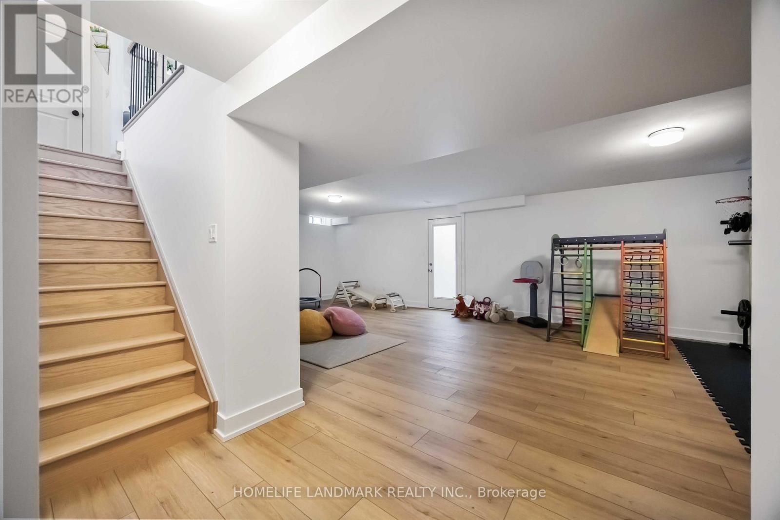 1330 Gull Crossing, Pickering, Ontario  L1W 0B7 - Photo 37 - E13109214