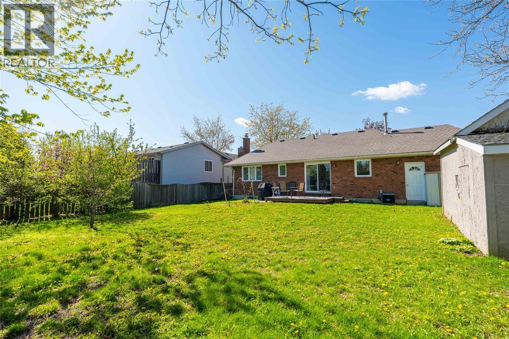 4076 Maple Street, Petrolia, Ontario  N0N 1R0 - Photo 33 - 26010633