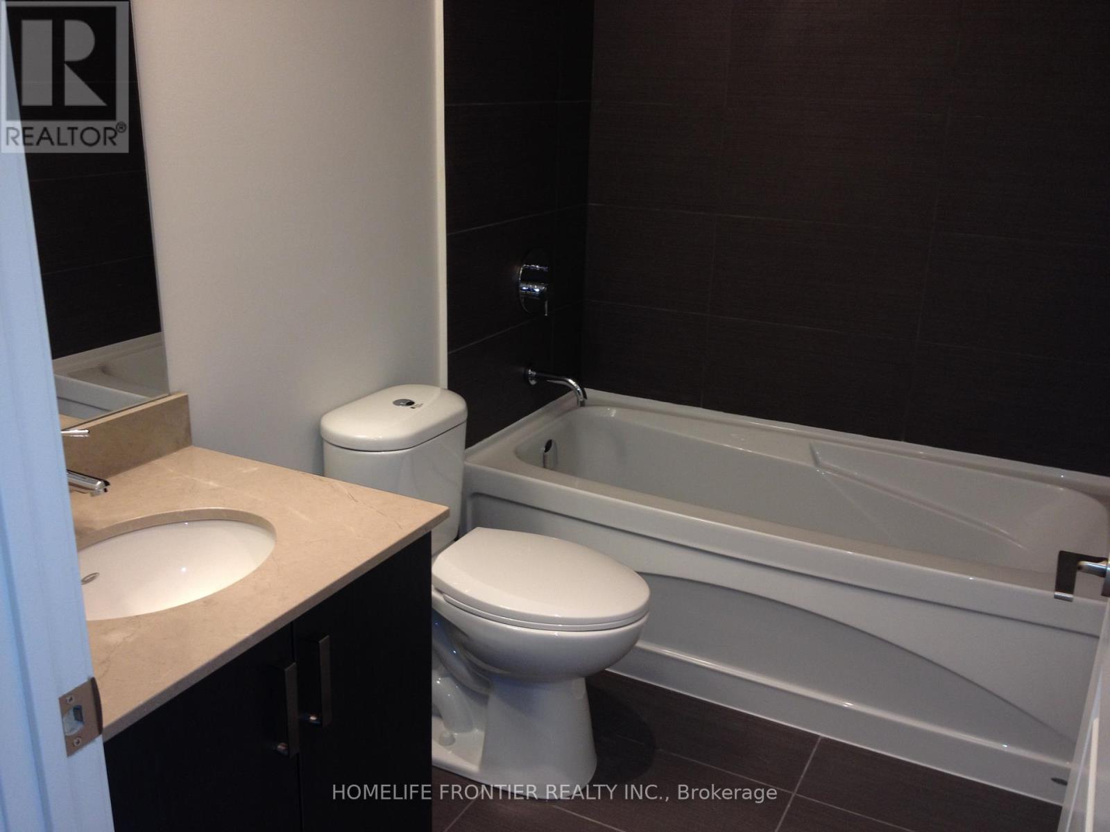 422 - 7608 Yonge Street, Vaughan, Ontario  L4J 0J5 - Photo 16 - N13109192