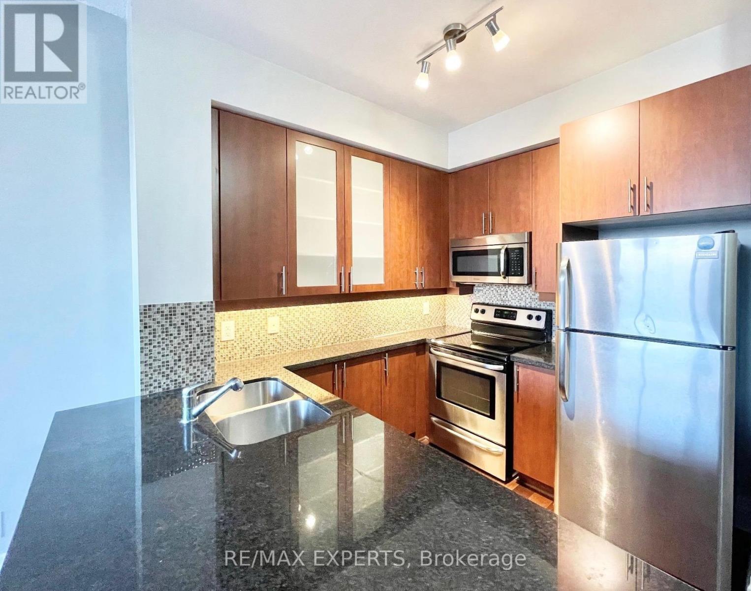 104 - 131 Upper Duke Crescent, Markham, Ontario  L6G 0C9 - Photo 4 - N13109238
