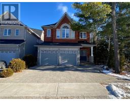 LOWER - 32 ESCAPADE DRIVE, Richmond Hill, Ontario