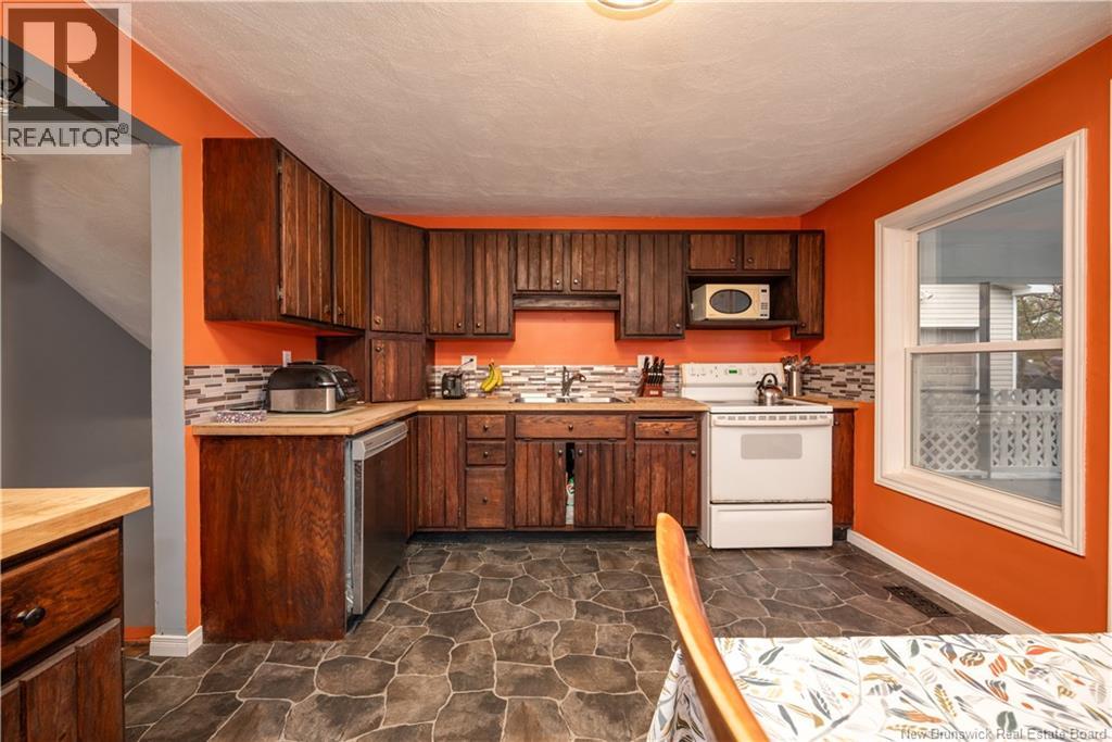 16 Dawn Street, Salisbury, New Brunswick  E4J 2B2 - Photo 5 - NB138594