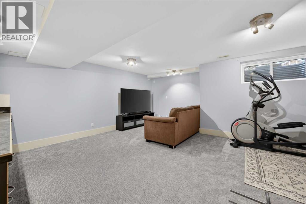83 Wentworth Common SW, Calgary, Alberta  T3H 5V3 - Photo 25 - A2307099