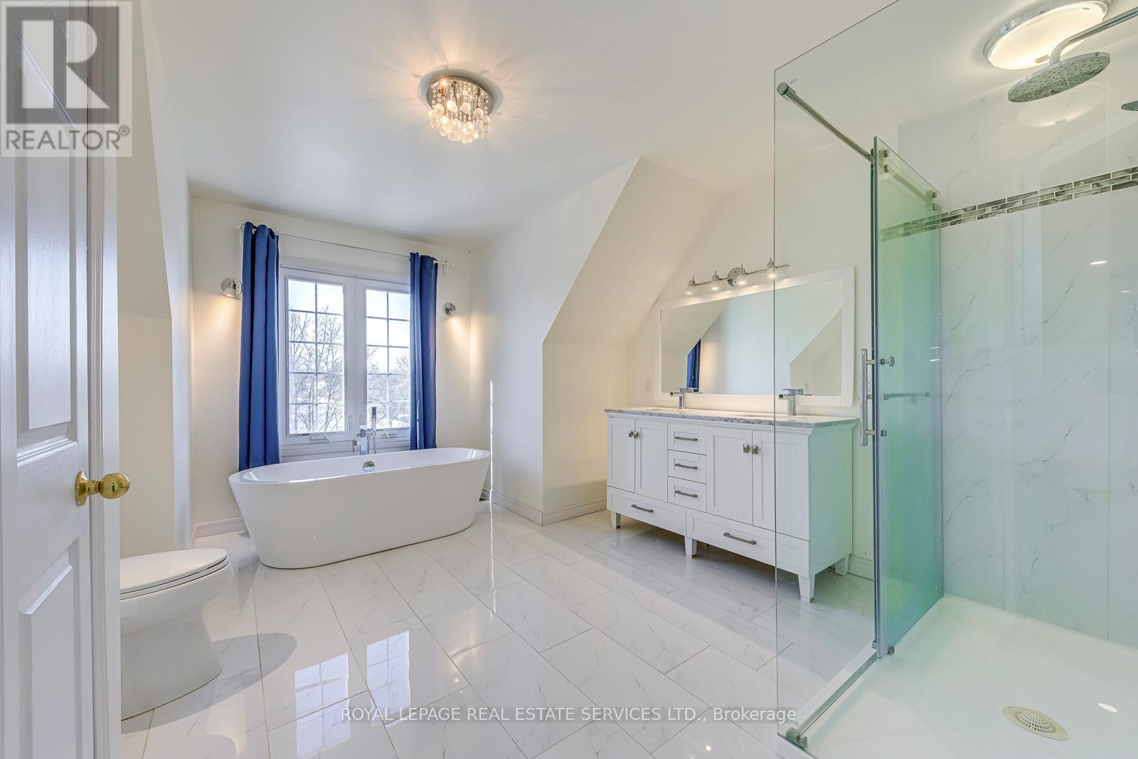 1462 Grand Boulevard, Oakville, Ontario  L6H 3E6 - Photo 37 - W13109216
