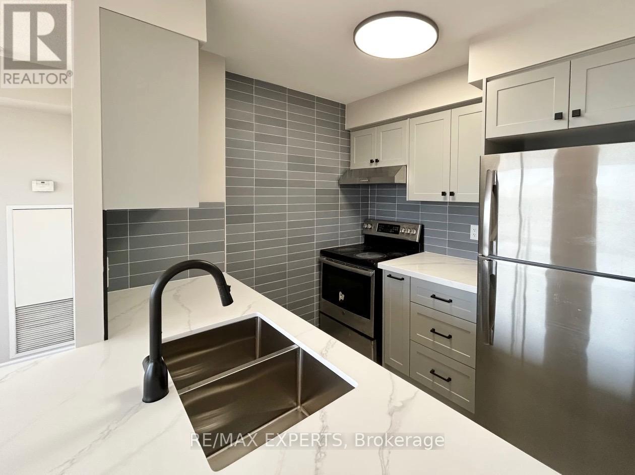 1425 - 700 Humberwood Boulevard, Toronto, Ontario  M9W 7J4 - Photo 3 - W13109244