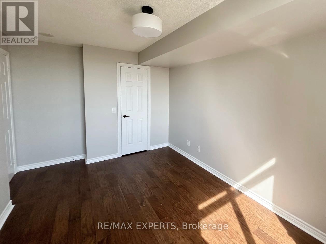 1425 - 700 Humberwood Boulevard, Toronto, Ontario  M9W 7J4 - Photo 4 - W13109244
