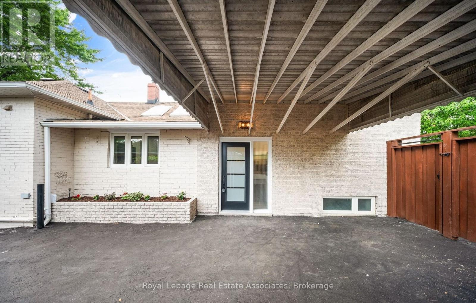 665 Kipling Avenue, Toronto, Ontario  M8Z 5G2 - Photo 21 - W13109256