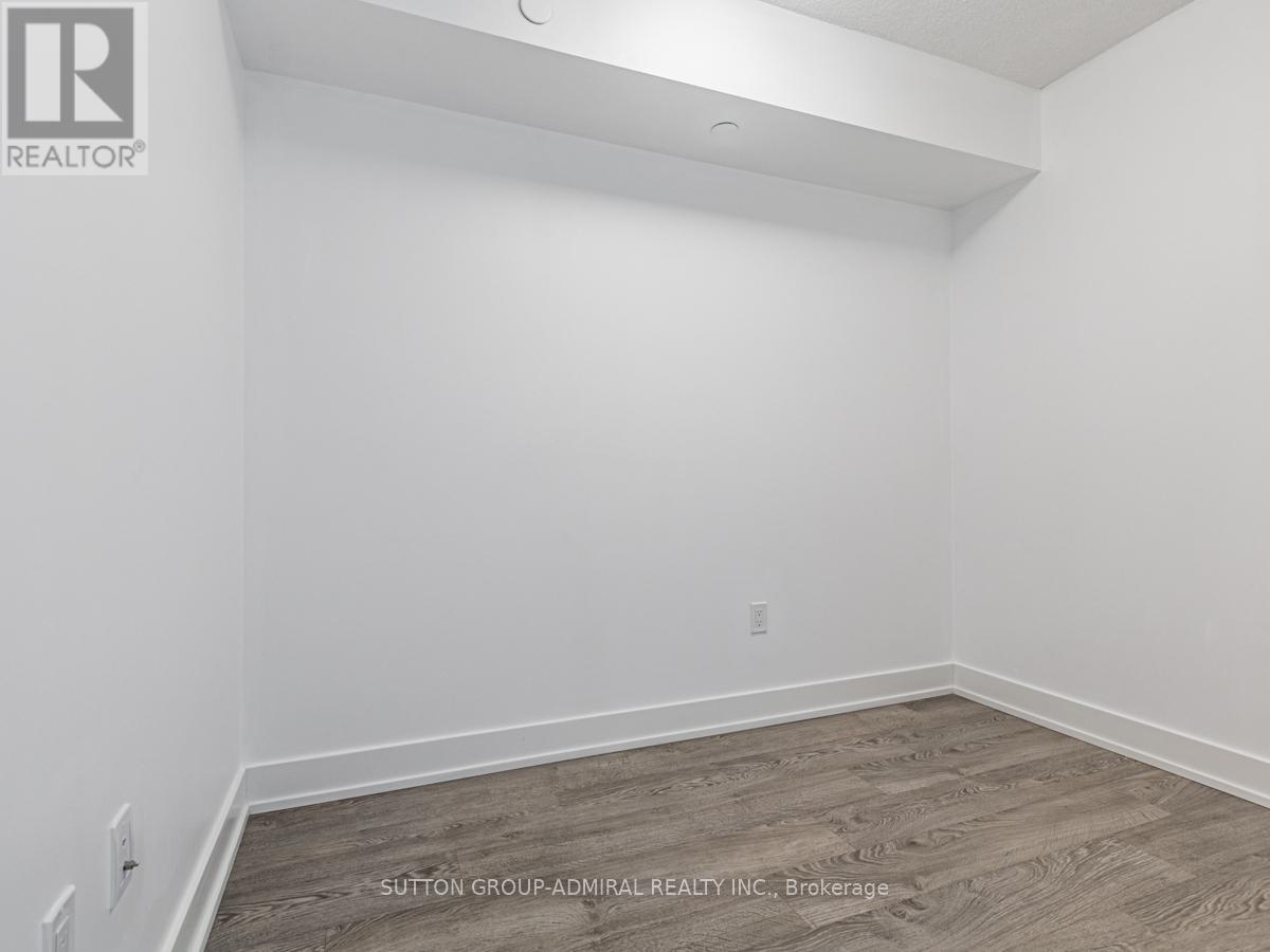 301 - 7 Mabelle Avenue, Toronto, Ontario  M9A 4Y1 - Photo 4 - W13109266