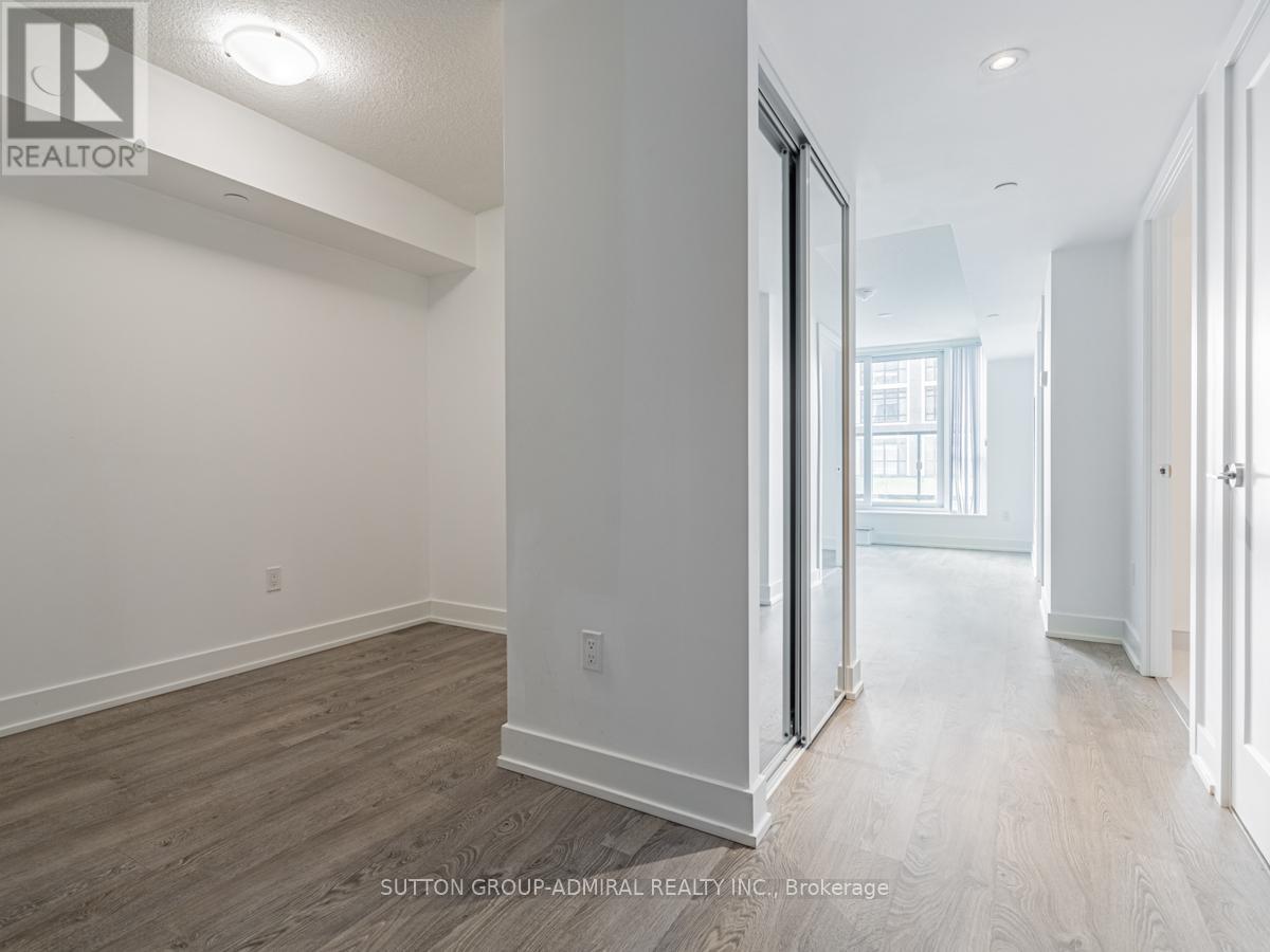 301 - 7 Mabelle Avenue, Toronto, Ontario  M9A 4Y1 - Photo 5 - W13109266