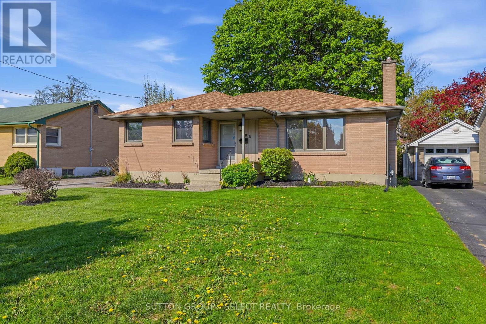 196 Dawn Drive, London East, Ontario  N5W 4X1 - Photo 3 - X13109328