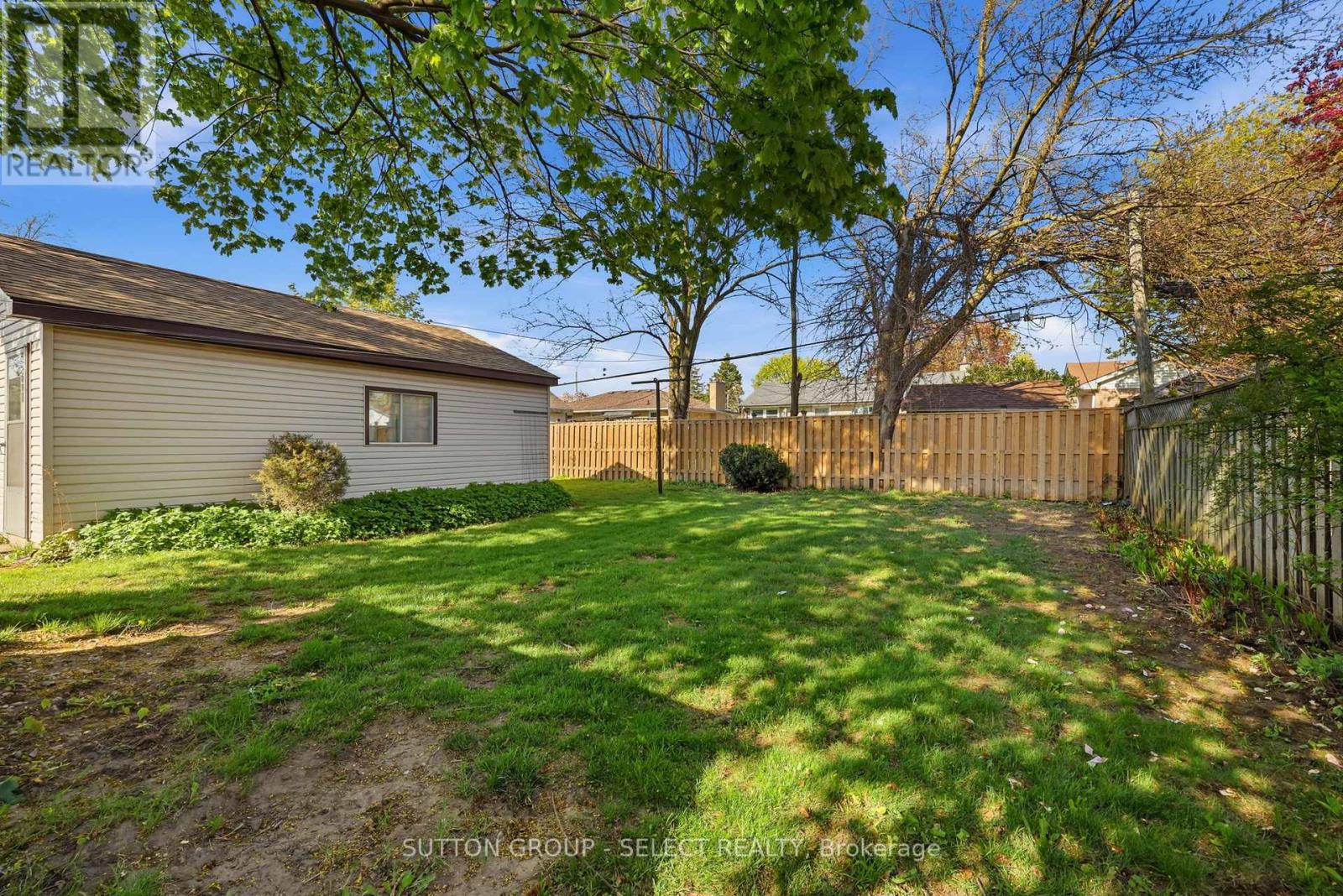 196 Dawn Drive, London East, Ontario  N5W 4X1 - Photo 30 - X13109328