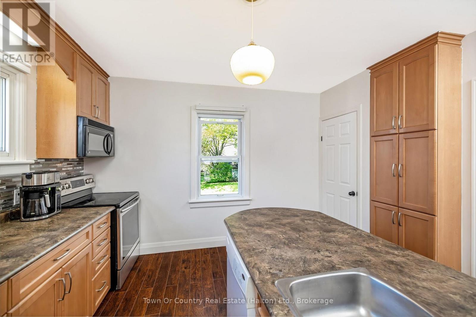 632 Waterloo Street S, Cambridge, Ontario  N3H 1P5 - Photo 12 - X13109354