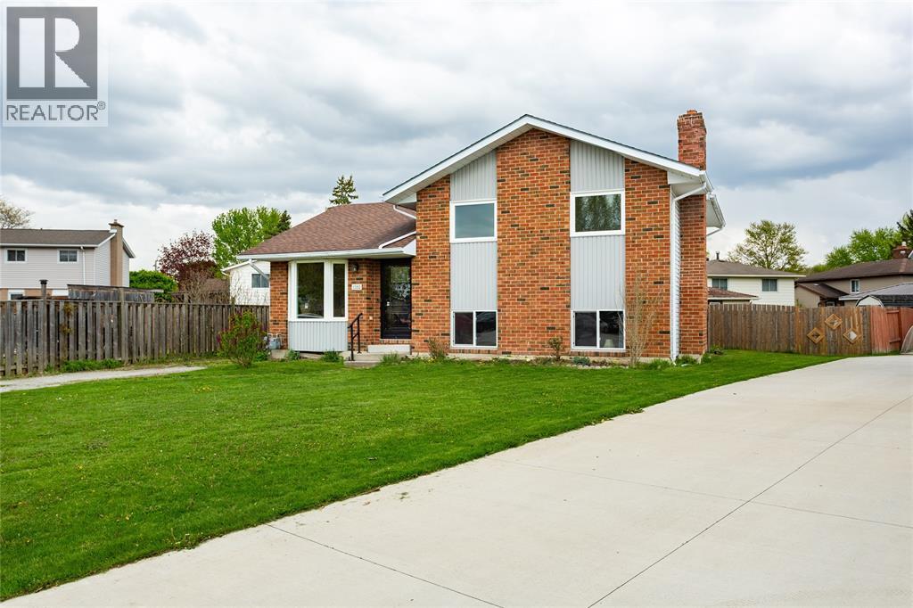 1582 Karen Court, St Clair, Ontario  N0N 1H0 - Photo 2 - 26006352