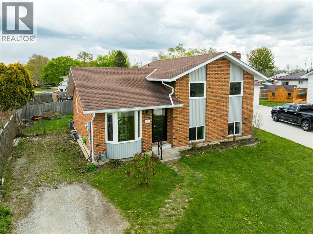 1582 Karen Court, St Clair, Ontario  N0N 1H0 - Photo 50 - 26006352