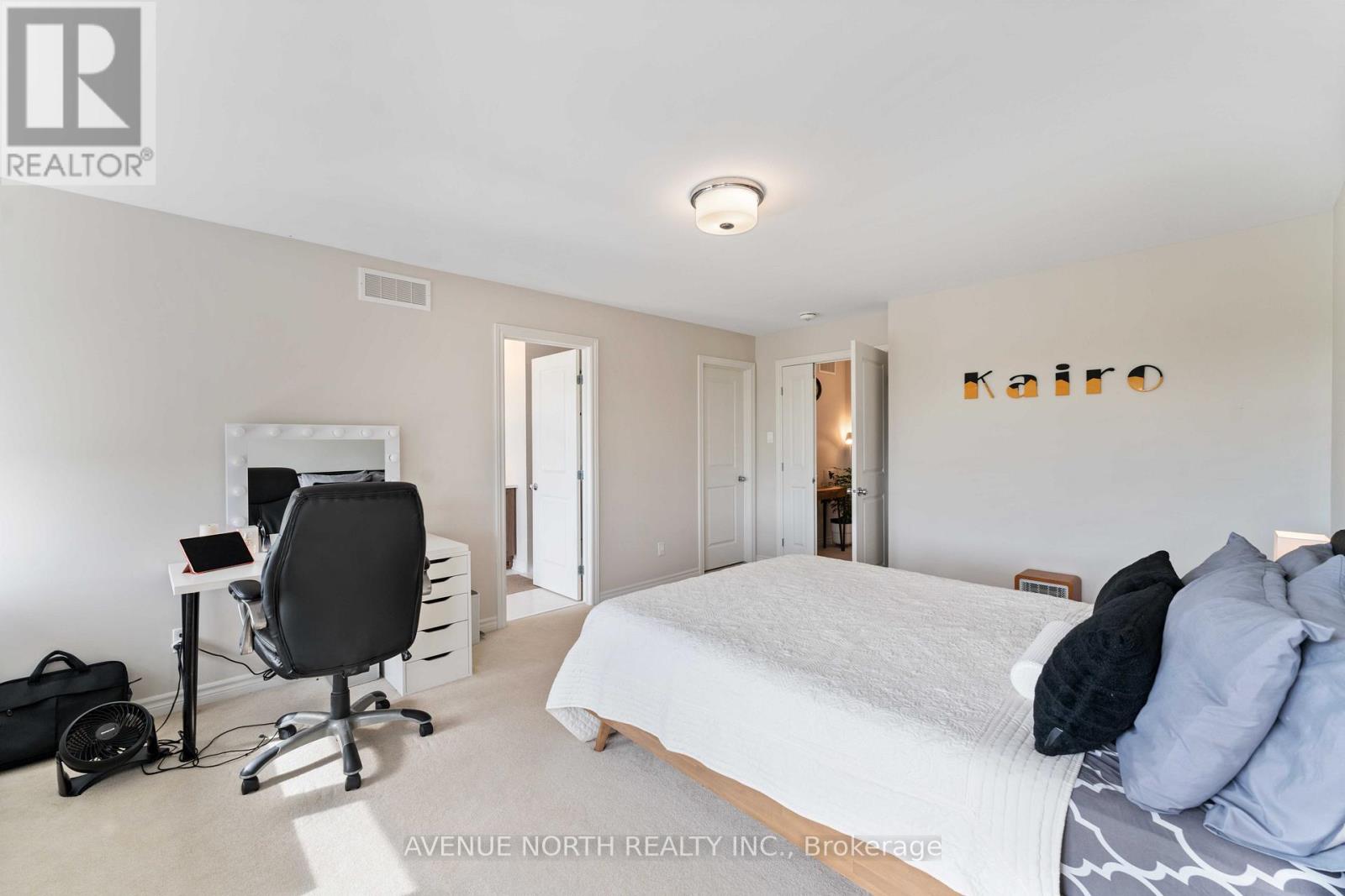 4009 Kelly Farm Drive, Ottawa, Ontario  K1T 0R6 - Photo 12 - X13109352
