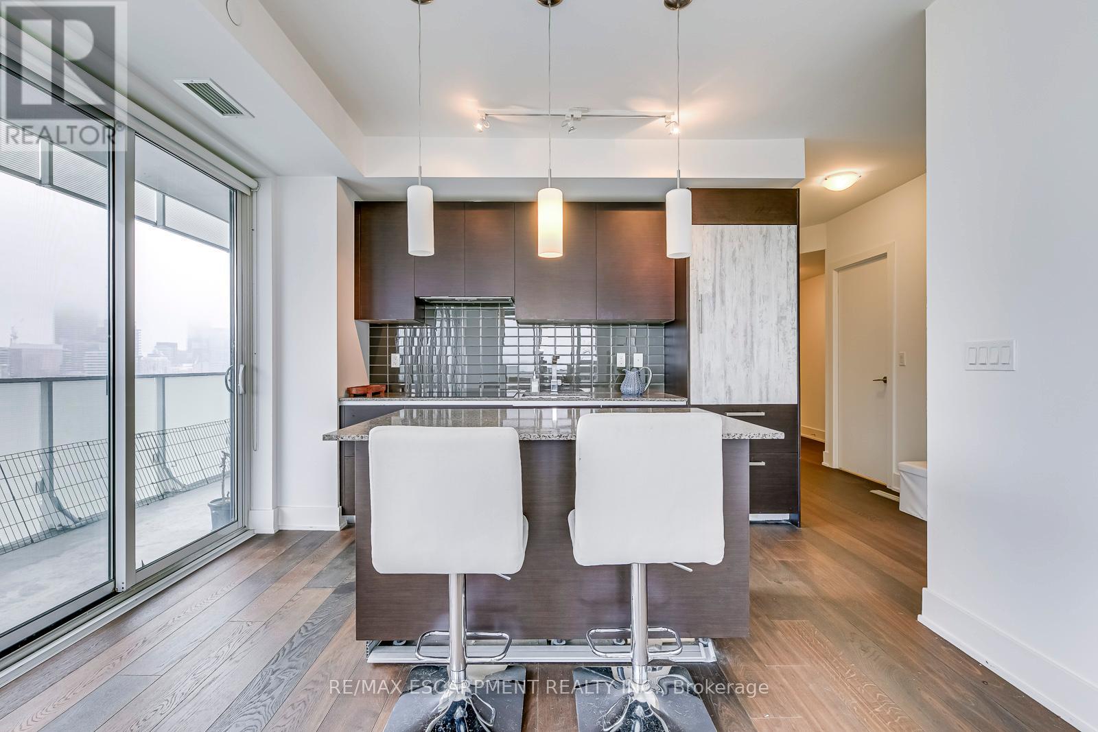 2504 - 200 Bloor Street W, Toronto, Ontario  M5S 1T8 - Photo 13 - C13109326