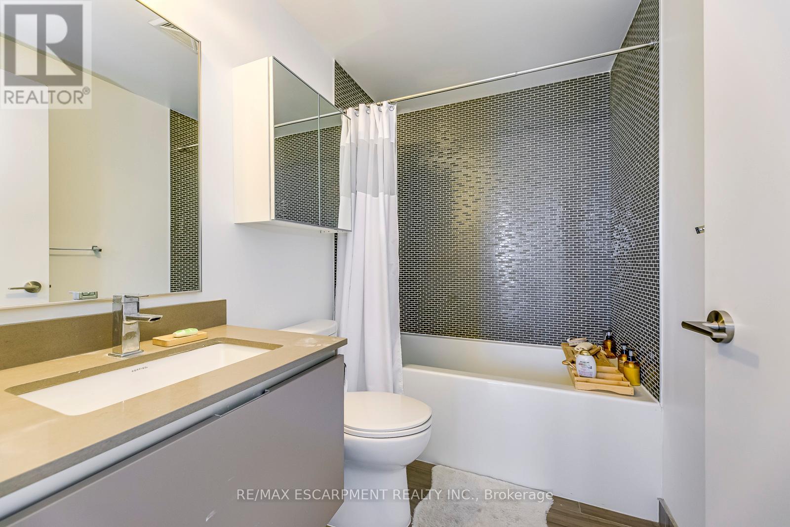 2504 - 200 Bloor Street W, Toronto, Ontario  M5S 1T8 - Photo 28 - C13109326
